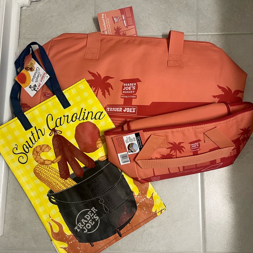 LIMITED Trader Joe's Large & Small Reusable Insulated Bag PEACH w bonus SC bag